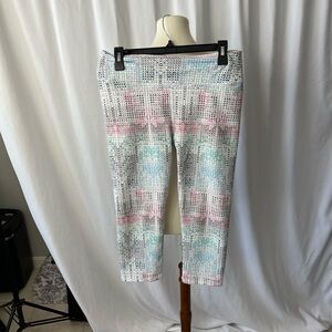 Patterned Capri Length Leggings | Pastel Geo Print | Stretch | Cropped